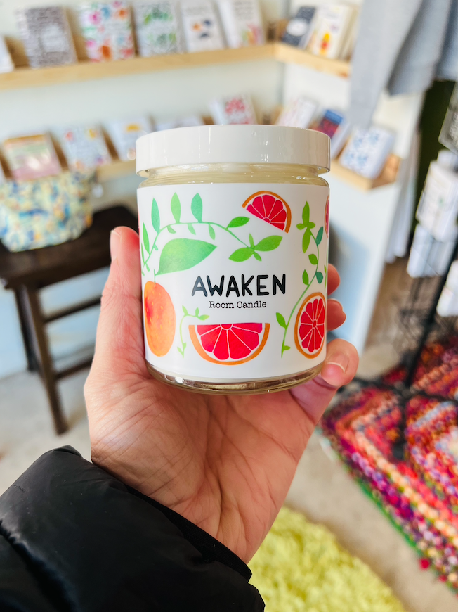 Awaken - Grapefruit and Mint Room Candle